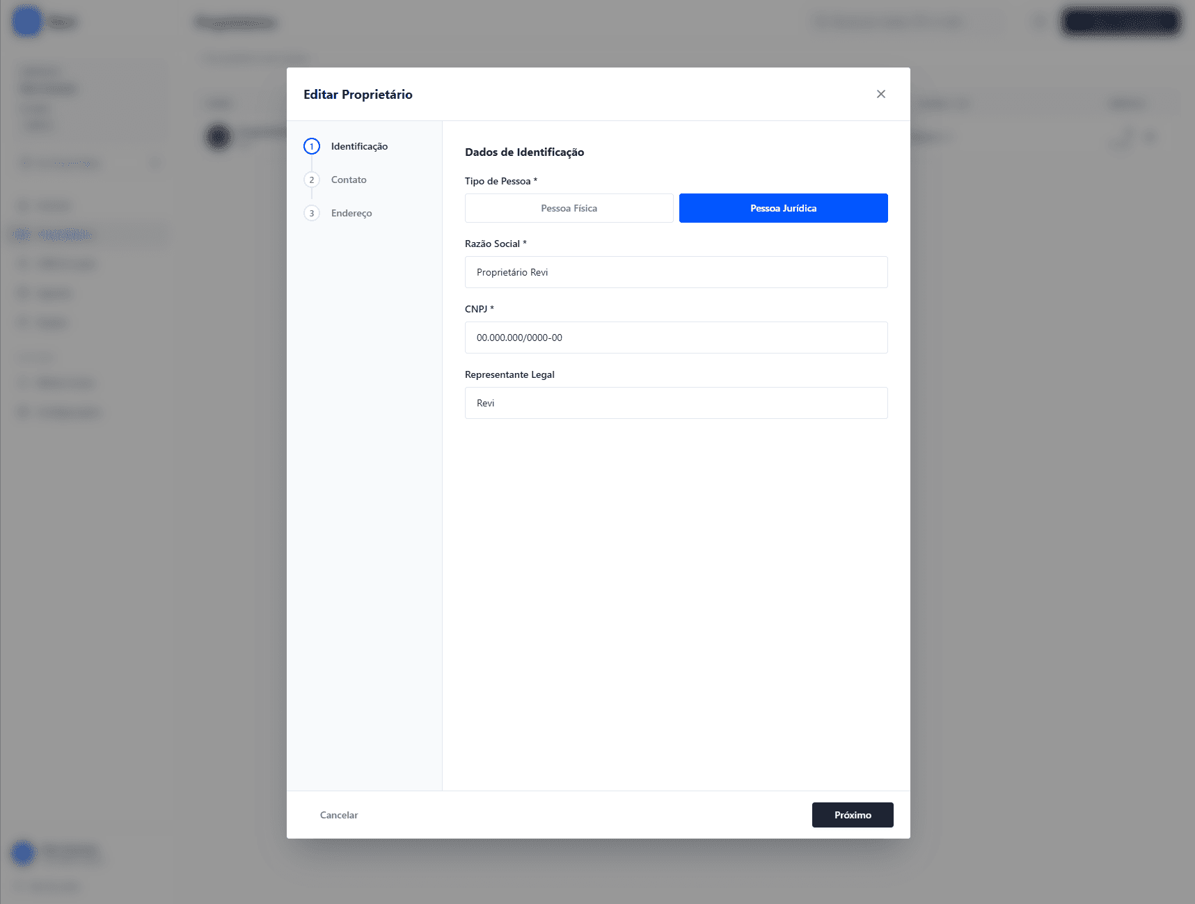 Modal de cadastro de proprietário em 3 etapas com sidebar de passos
